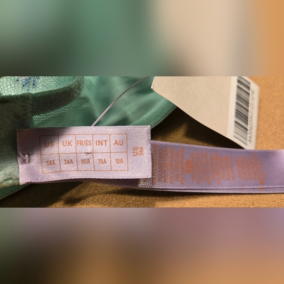 NWT Savage x Fenty Tutti Frutti Embroidered Tulle unlined pineapple bra - Picture 9 of 10